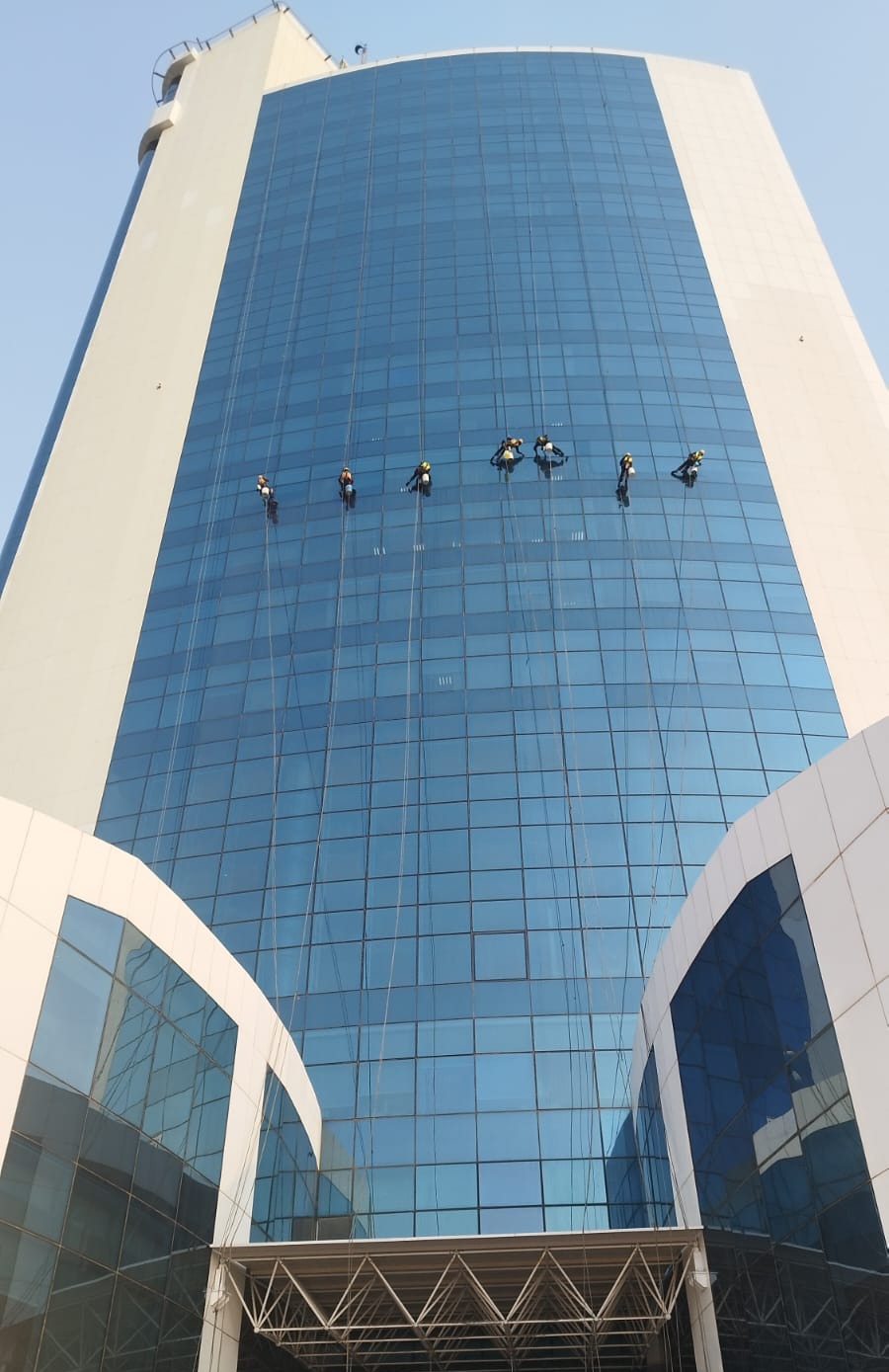 تنظيف واجهات زجاجية بجدة